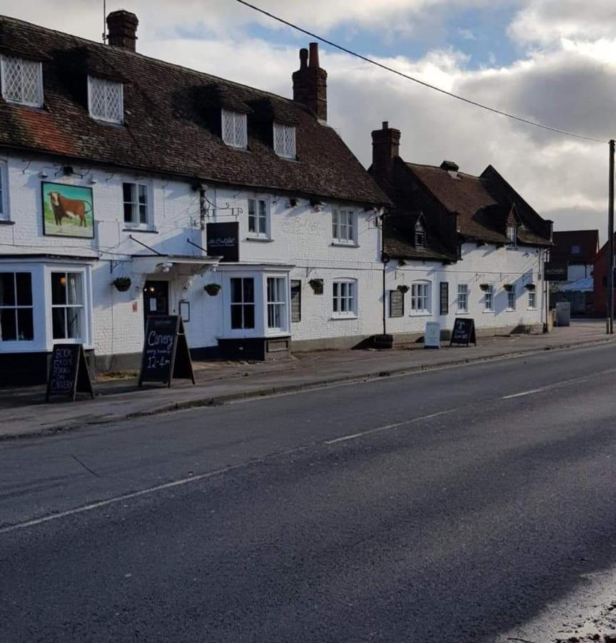 The Bull Hotel Downton  ภายนอก รูปภาพ
